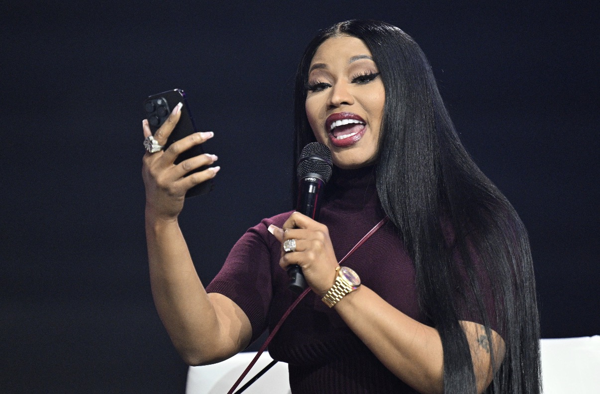 Nicki Minaj Calls New York Governor Kathy Hochul an ‘Evil Woman — inline image 1